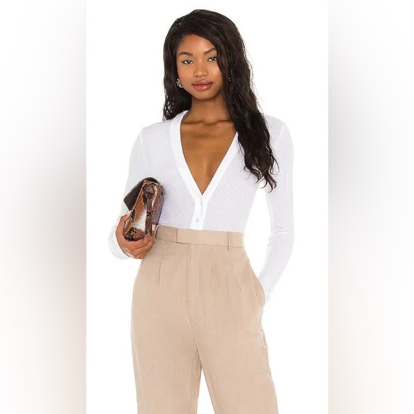 NWT L’Academie Revolve White Ribbed Bodysuit Partial Button Down size small - Picture 2 of 12
